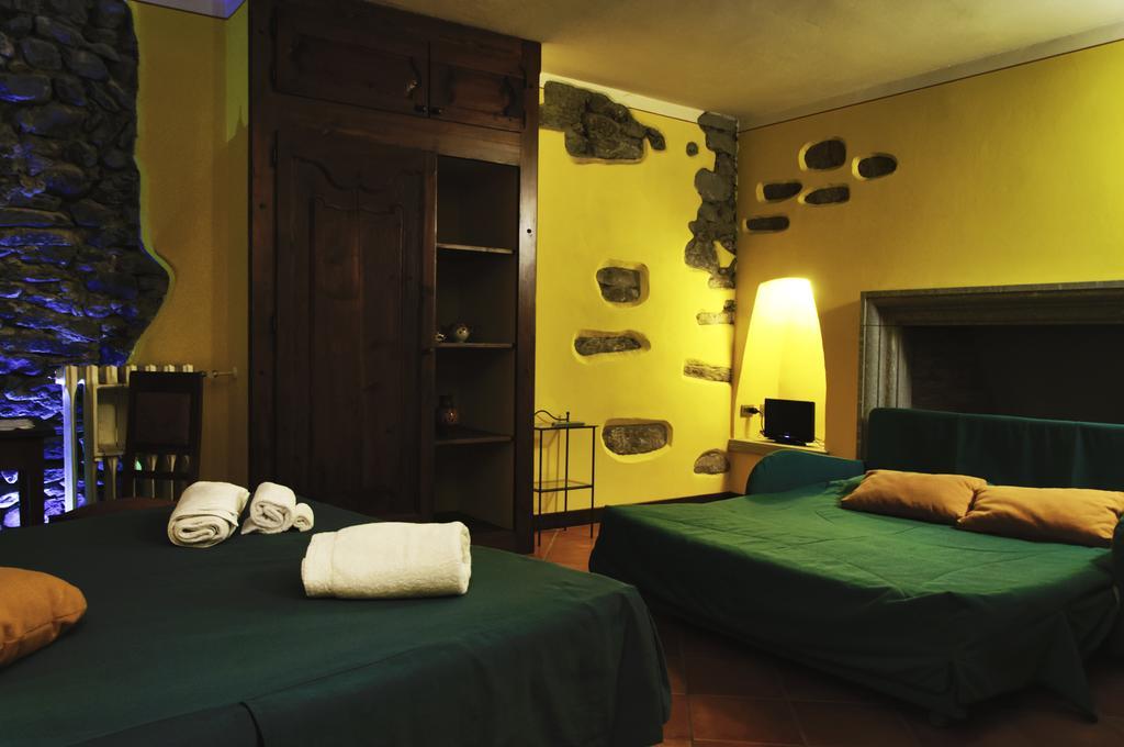 I Due Monaci Hotell Domodossola Exteriör bild