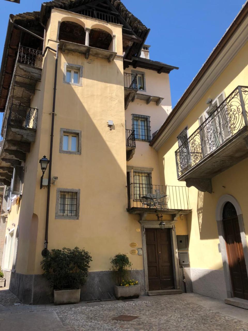 I Due Monaci Hotell Domodossola Exteriör bild